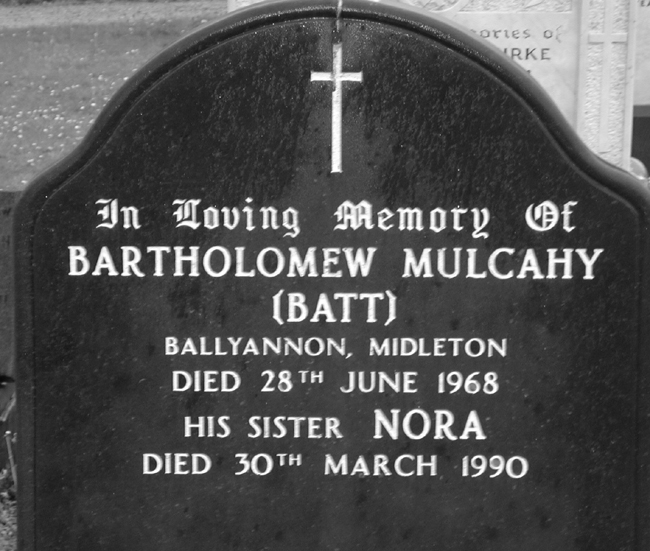 Mulcahy, Bartholomew (Batt) and sister Nora.jpg 202.1K